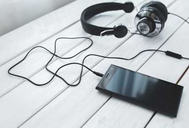 哀悼，这一天，两位足坛名宿离世